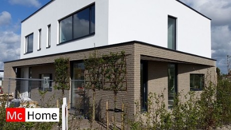 Mc-Home.nl moderne woningen gevelbekleding Steenstrips met gevelstuck