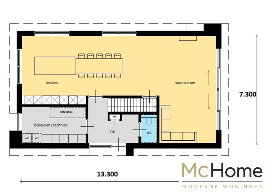 strakke witte kubistische woning met houten accenten