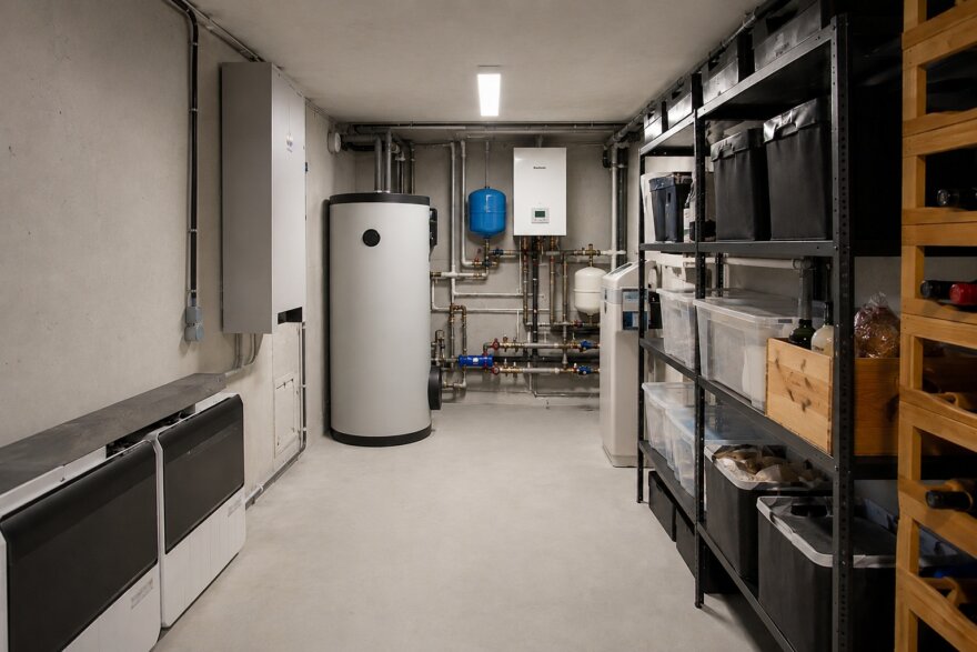 Prefab kelder laten plaatsen onder een moderne woning, bungalow of kubistische villa? Ontdek de voordelen van prefab kelders gecombineerd met staalframebouw en energiezuinig bouwen.
